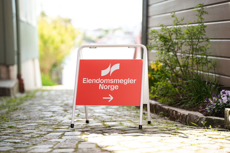Bilde fra EIENDOMSMEGLER NORGE AS AVD FØRDE i Førde